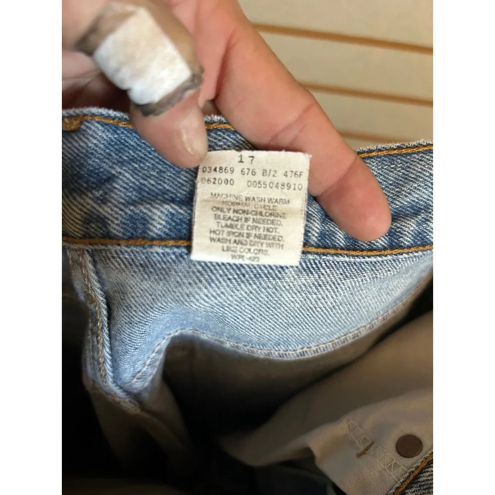 Vintage Levis 550 Relaxed Fit Tapered Leg Jeans Medium Wash Blue 28x30 Canada